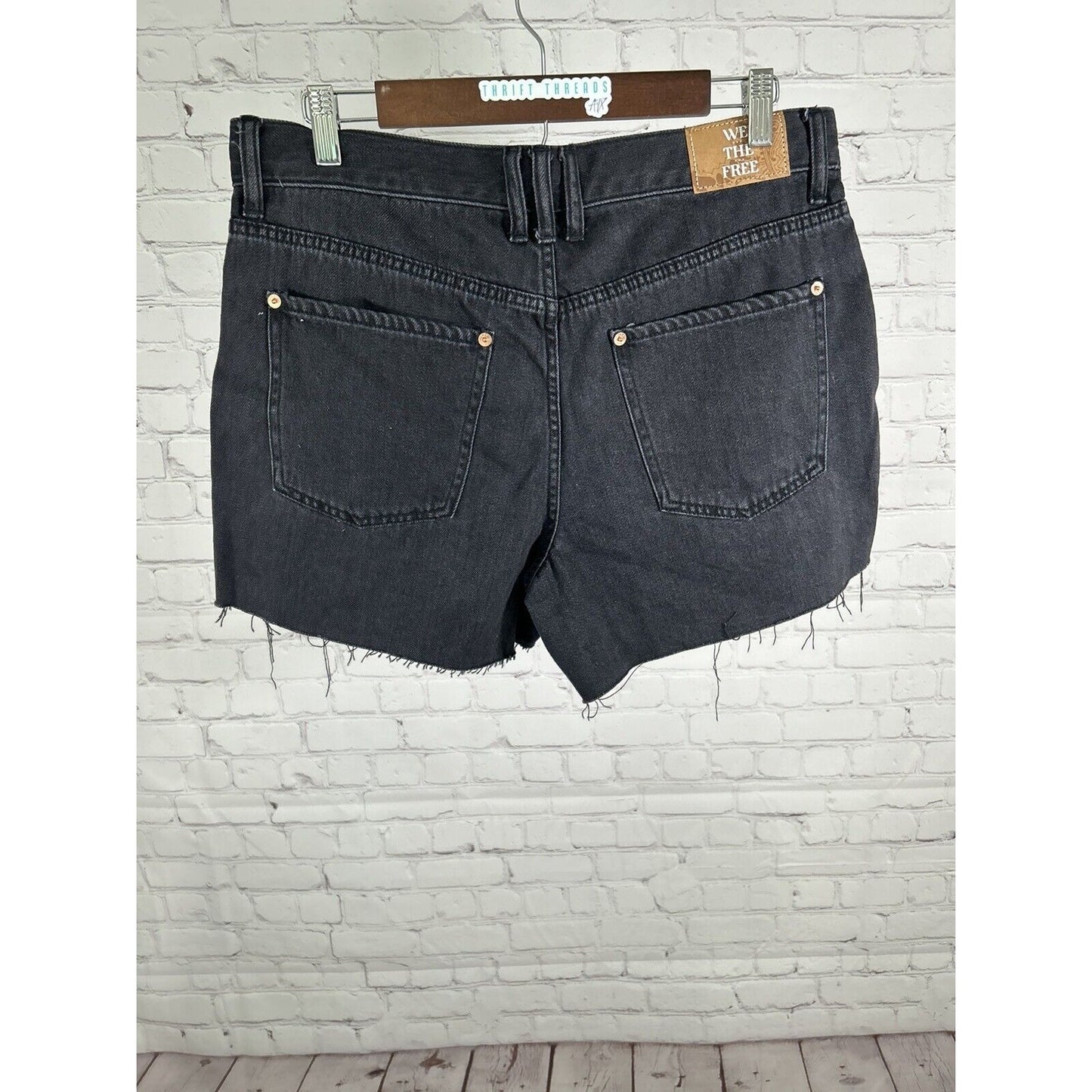 NWT We The Free Black Room Rocker High Rise Cut Off Denim Shorts 31 (33x4.5)