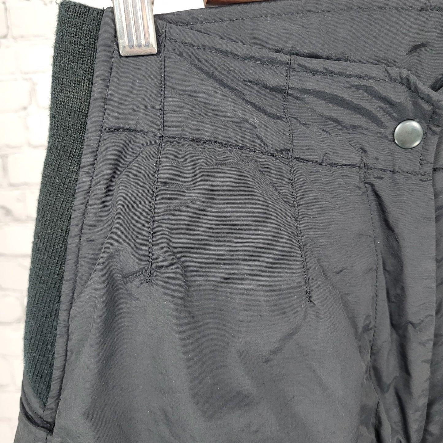 Obermeyer Black Insulated Stretch Waist Straight Leg Ski Pants Size 8 (26x31)