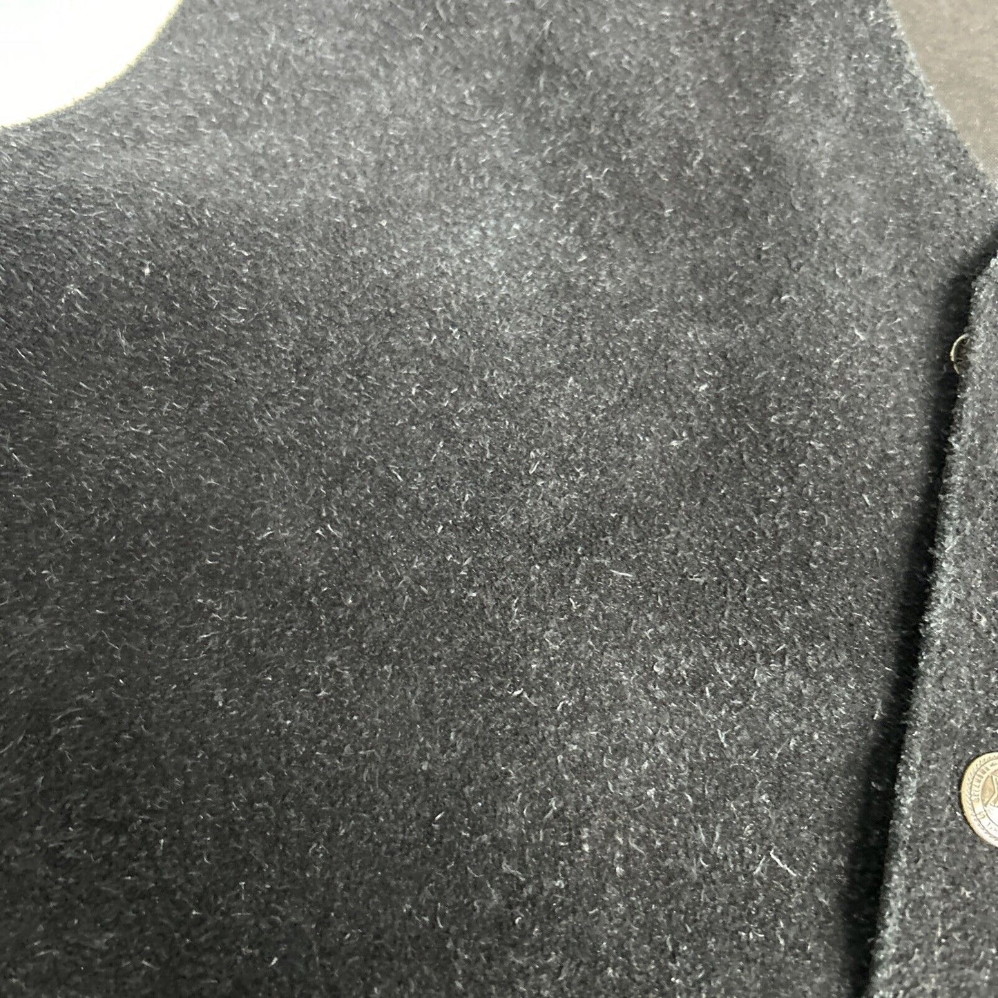 VTG IN PRIVATE Solid Black Genuine Leather Snap Down V Neck Western Vest Men’s L