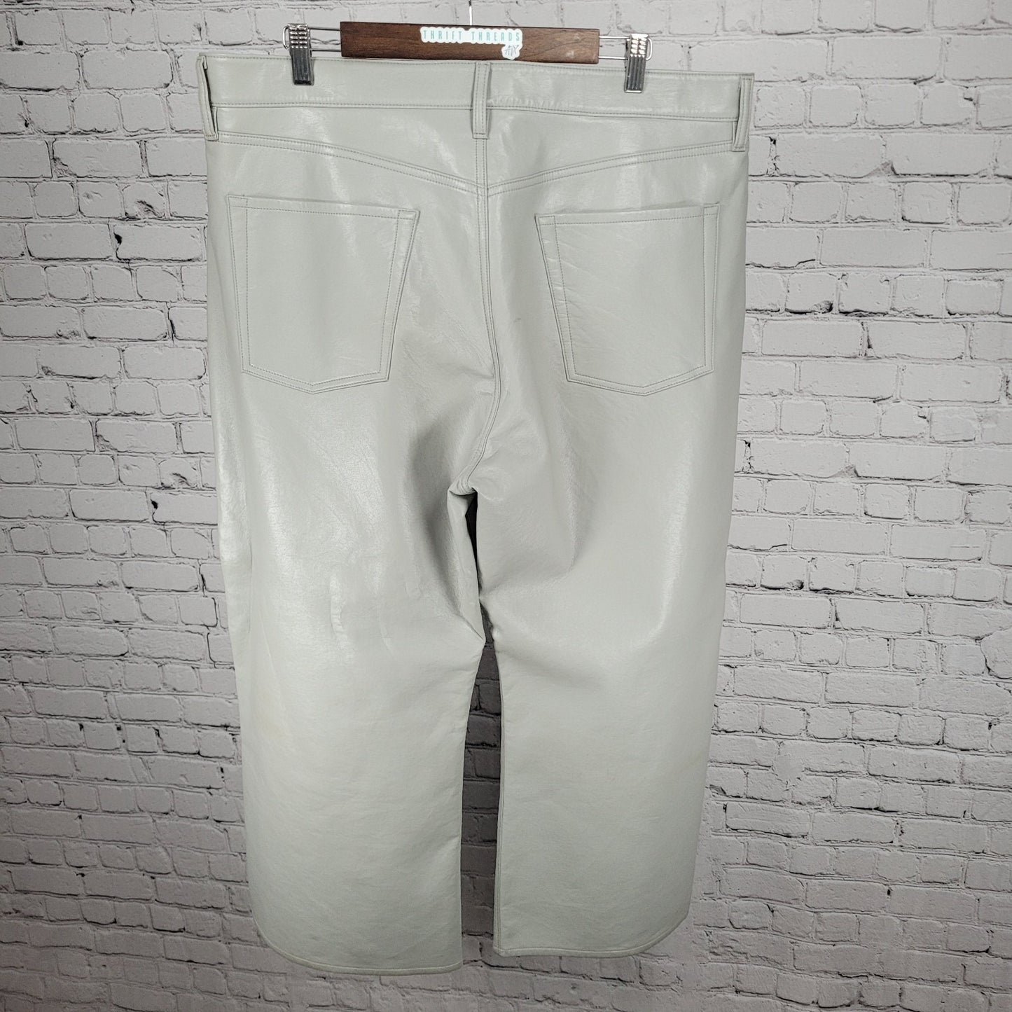 Citizens Of Humanity Gaucho Willow Grey Recycled Leather Crop Pants 34 (39x26)