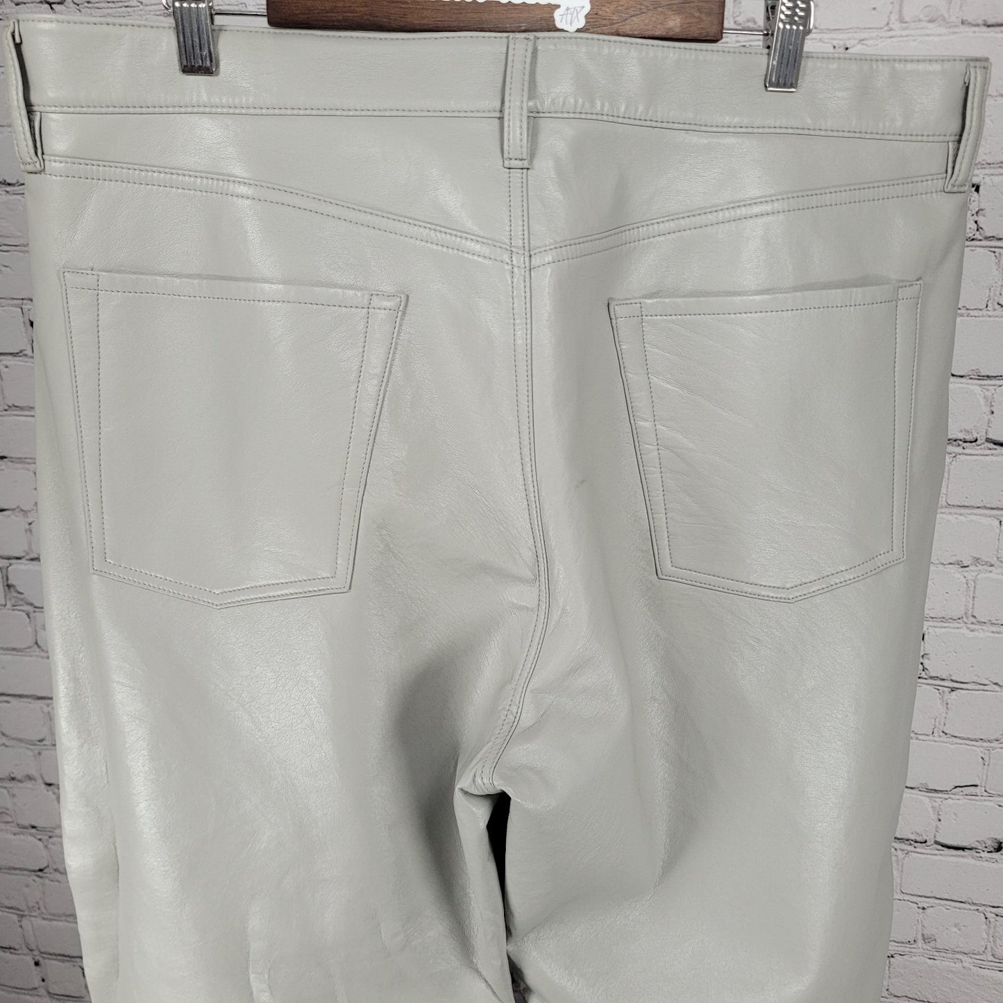 Citizens Of Humanity Gaucho Willow Grey Recycled Leather Crop Pants 34 (39x26)