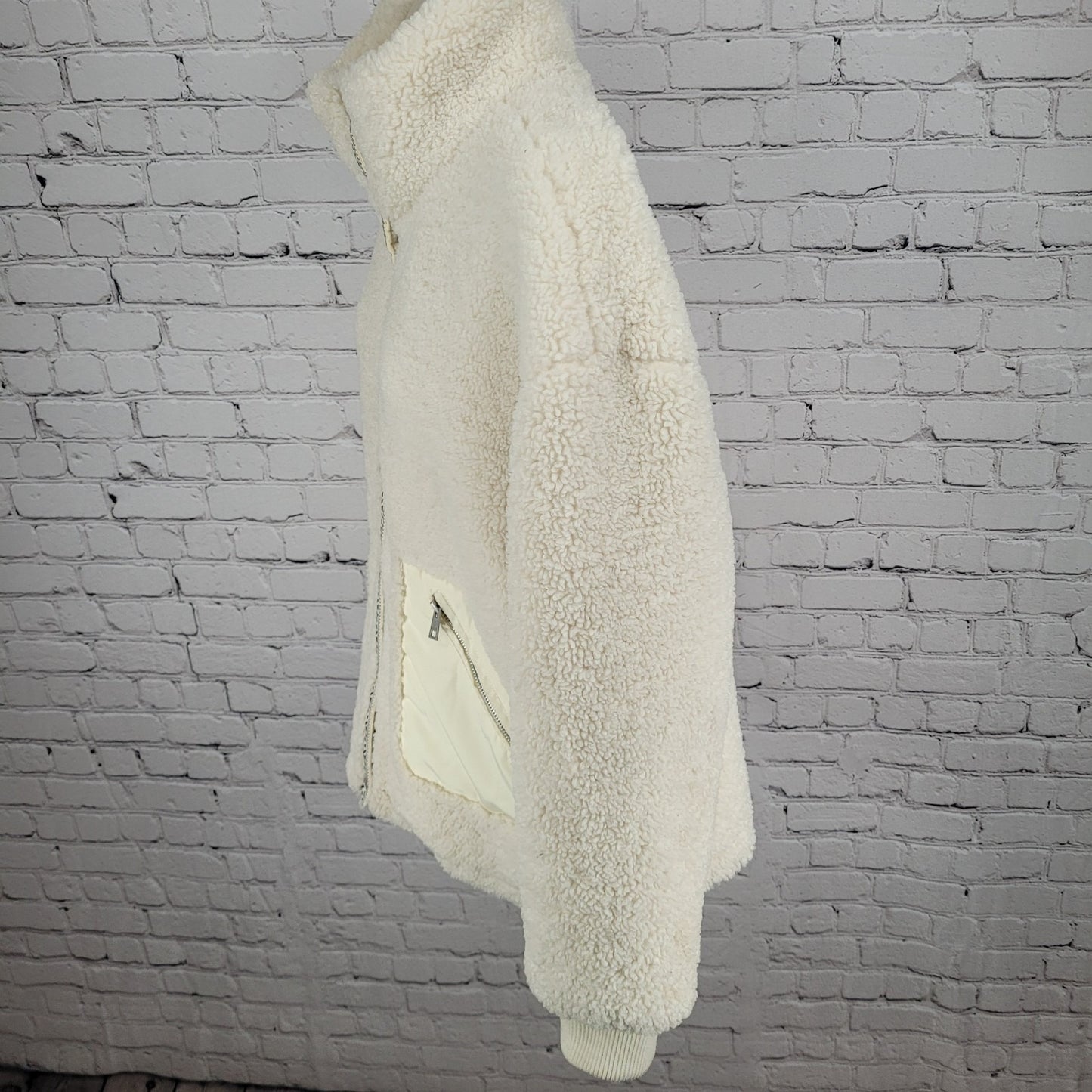 Levi's Cream White Sherpa Plush Full Zip & Snapped Lined Jacket Size Medium M