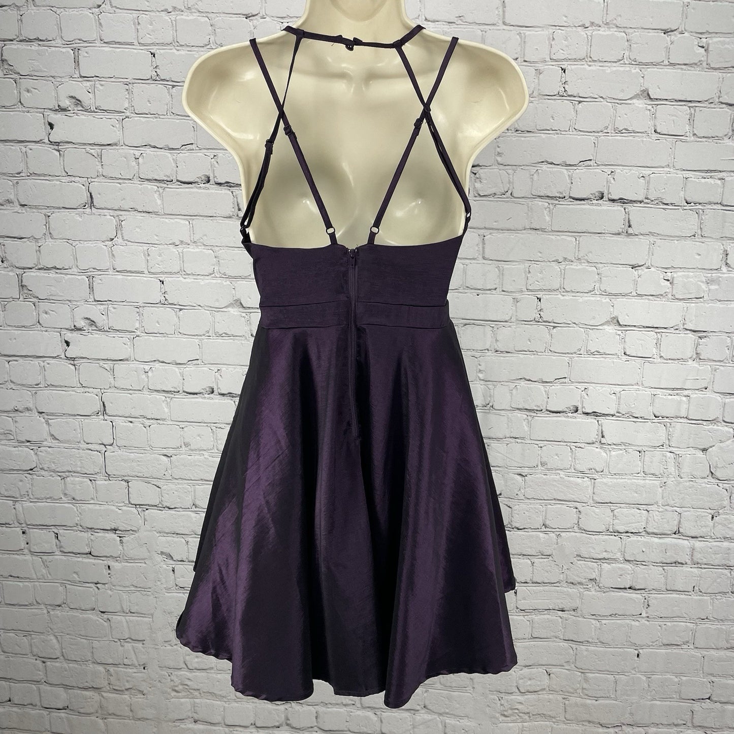 NWT Camille La Vie Purple A Line Pleated Strappy Zip Padded Short Dress Size 4