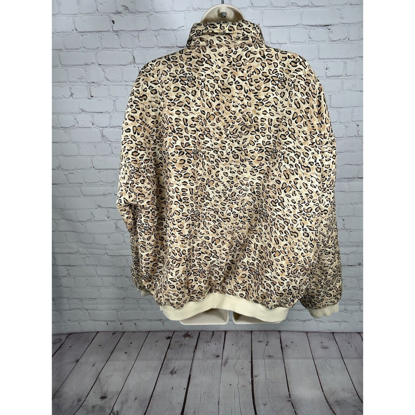 VTG FUDA International Leopard Print Full Zip 100% Silk Bomber Style Jacket L