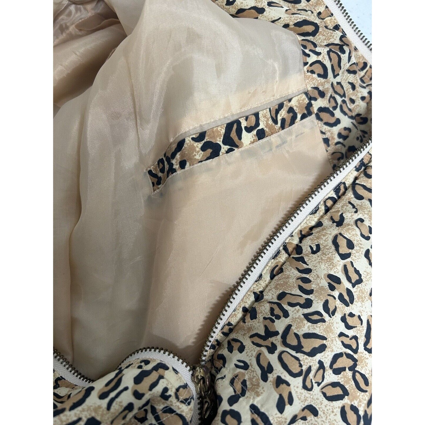 VTG FUDA International Leopard Print Full Zip 100% Silk Bomber Style Jacket L