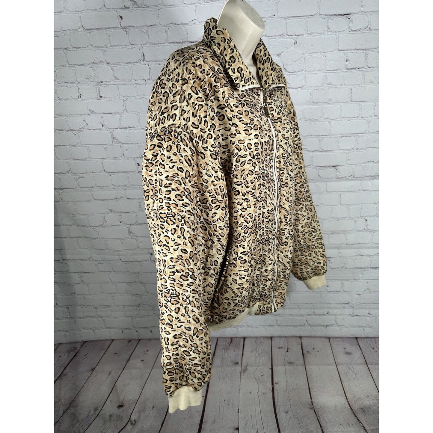VTG FUDA International Leopard Print Full Zip 100% Silk Bomber Style Jacket L