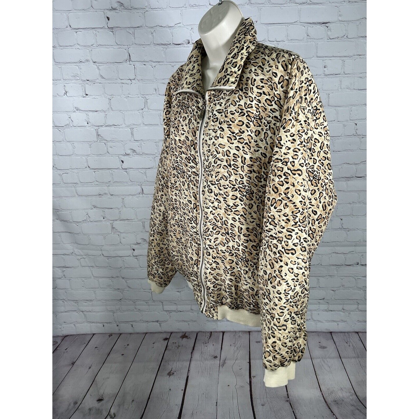 VTG FUDA International Leopard Print Full Zip 100% Silk Bomber Style Jacket L