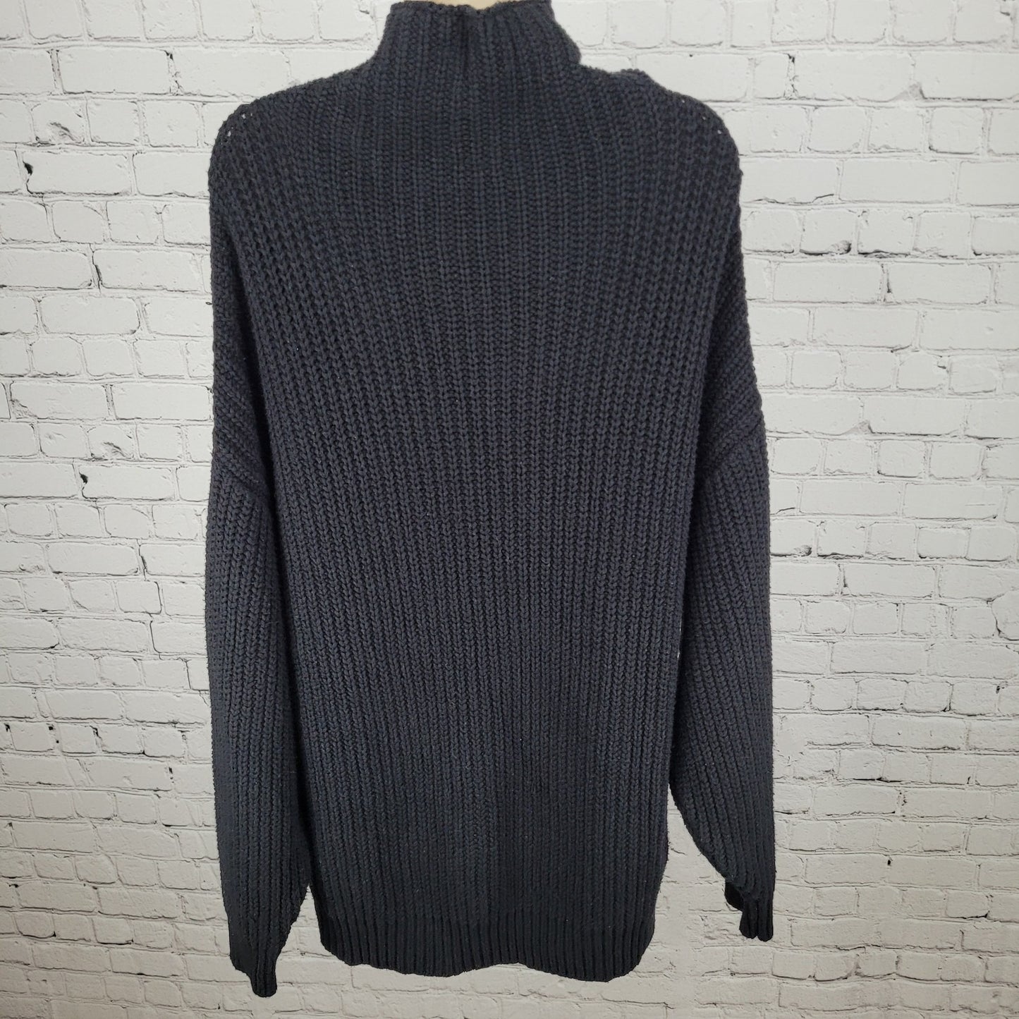 Free People Black Chunky Knit Oversized Heavyweight Sweater Size Medium M
