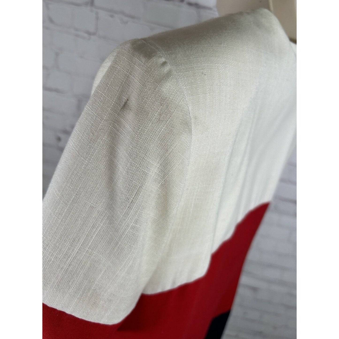 VTG J.W. Trèci White Red Blue Button Down Shoulder Padded Short Sleeve Dress 10