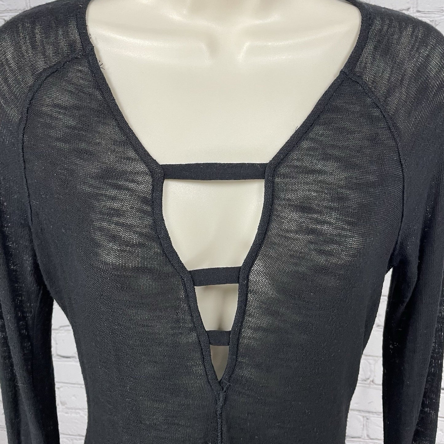 Intimately Free People Black Lightweight Semi Sheer Sweater Top Size Medium