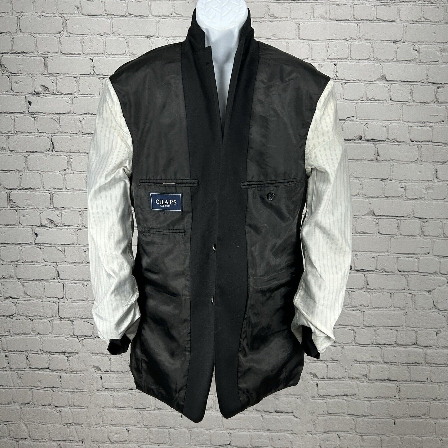 Chaps Solid Black 2 Button Single Vented Collared Suit Jacket Men’s Size 40R