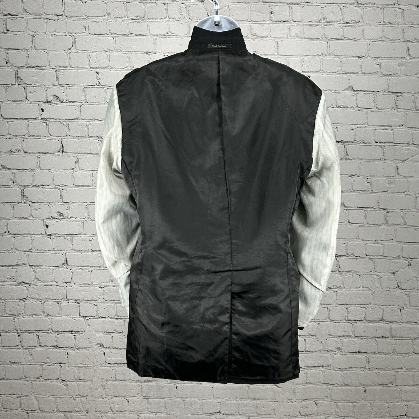 Chaps Solid Black 2 Button Single Vented Collared Suit Jacket Men’s Size 40R