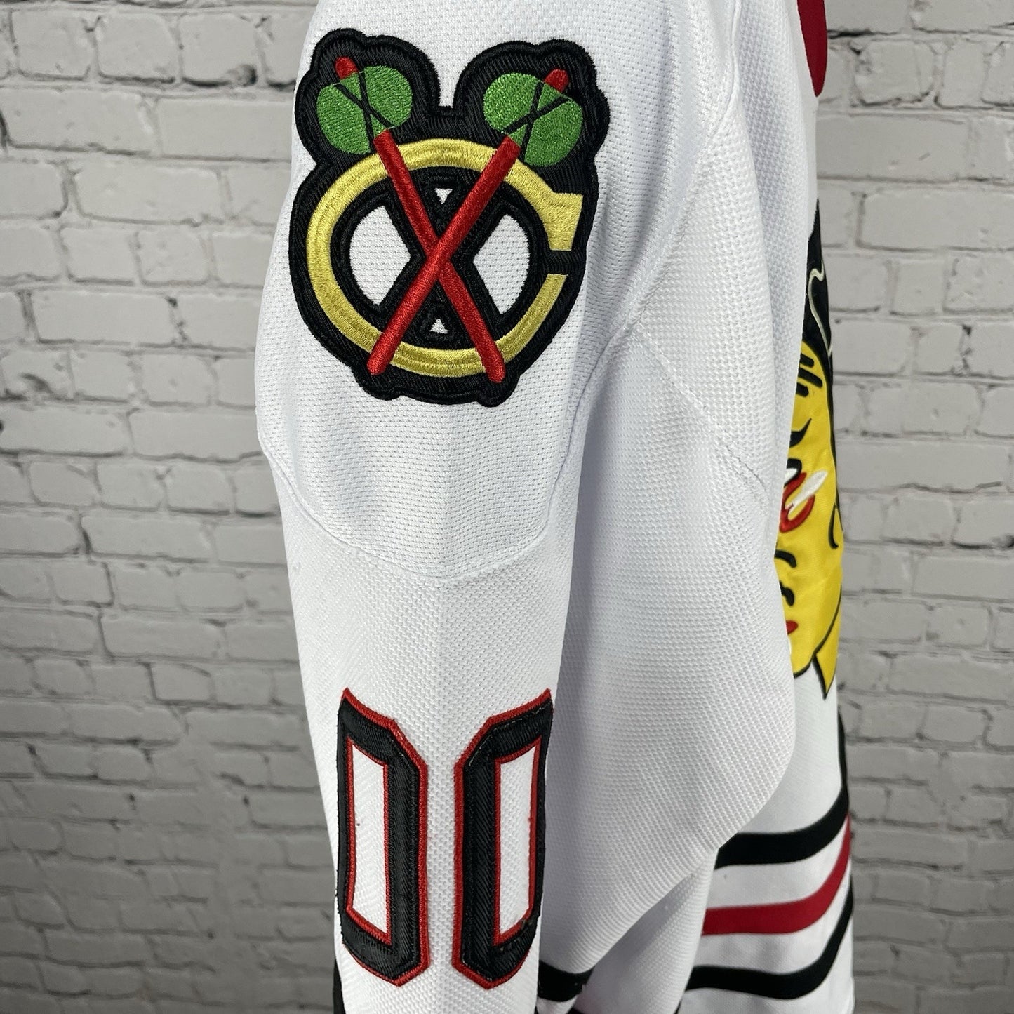 CCM Vintage Hockey Chicago Blackhawks Griswold Official Licensed Jersey Size 52