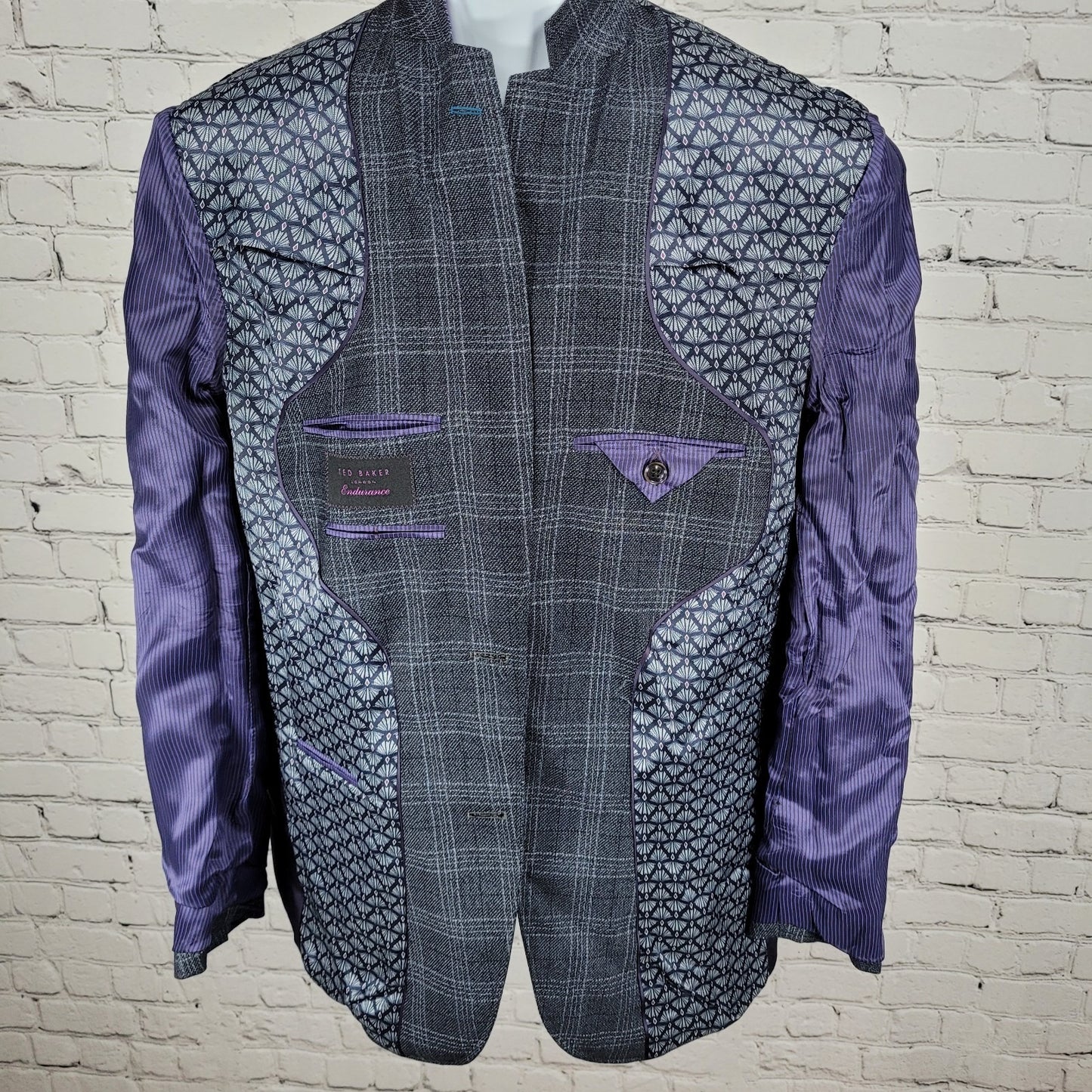 Ted Baker Grey 100% Wool Jay Check Endurance 2 Button Blazer Sport Coat Size 42