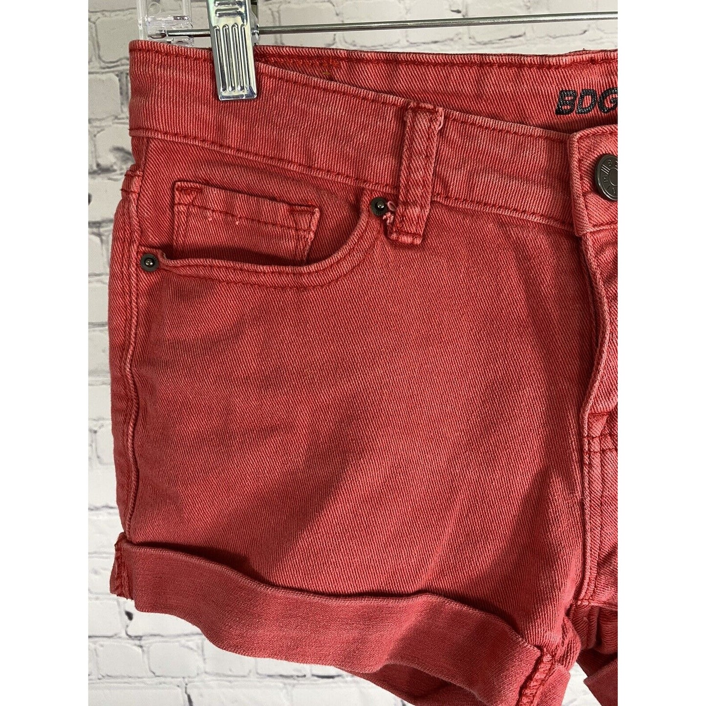 BDG Denim Hot Pink Alexa 5 Pocket Design Jean Shorts Womens (28 x 2.5)