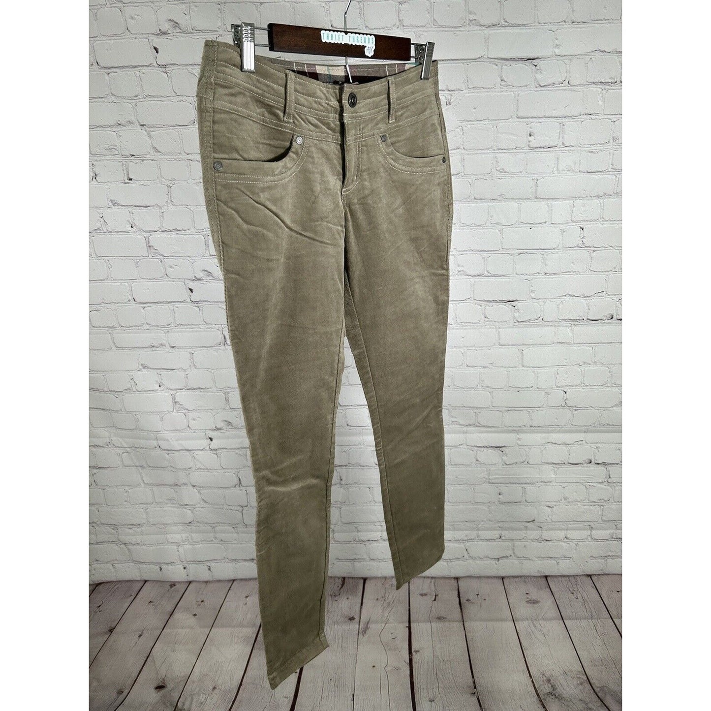 Kuhl Women's Streamline Skinny Light Brown Corduroy Pants 4 Short (29 x 28.5)