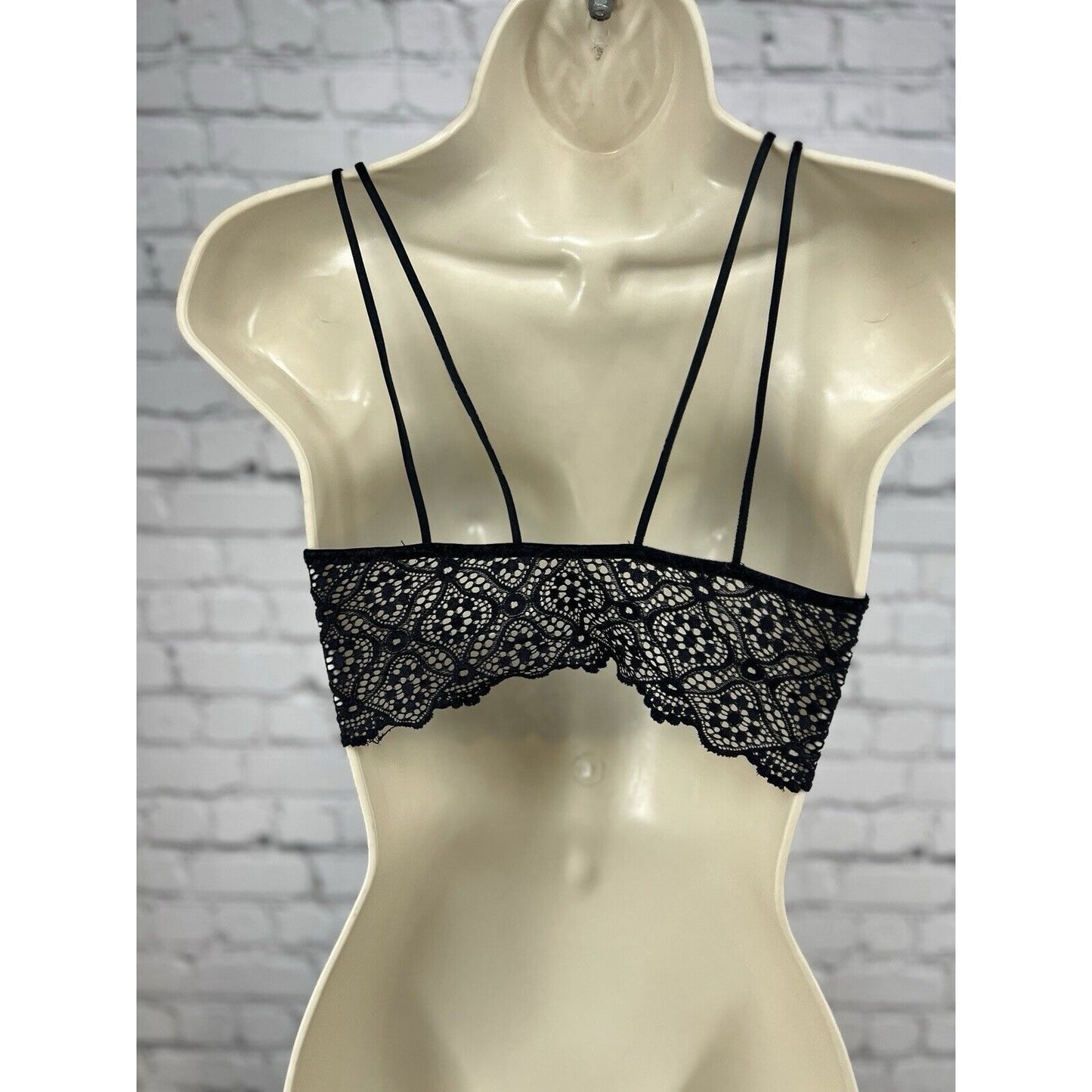 Auden Black Lace Lightly Lined Bralette Strappy Wireless Women’s Size S