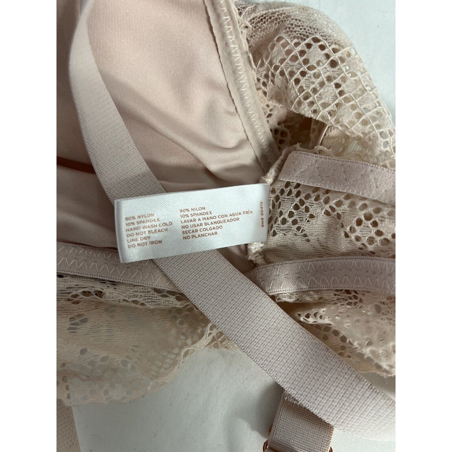 Danskin Intimates Blush Classic Lace Lightly Padded Bralette Rose Gold Detail M