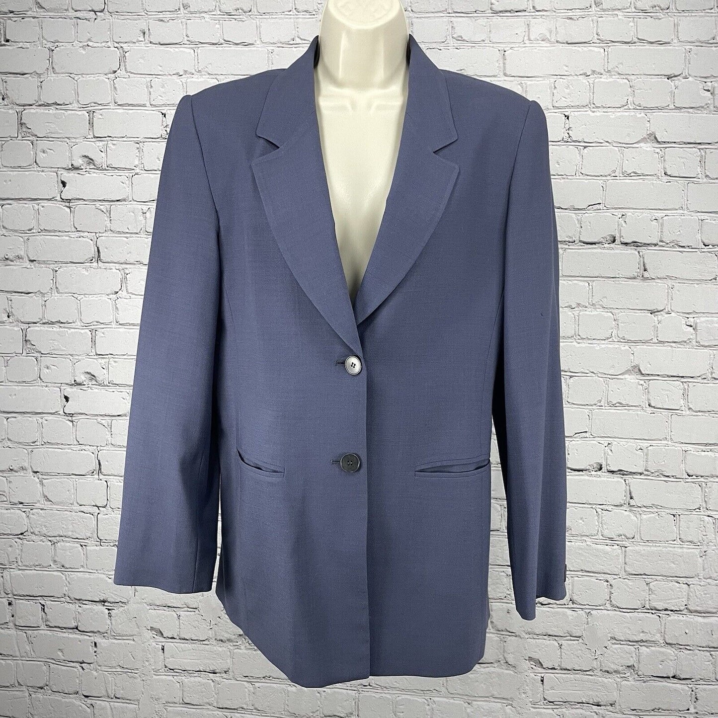 Talbots Blue 100% Worsted Wool Blazer Jacket Pockets 2 Button Lined USA Size 8