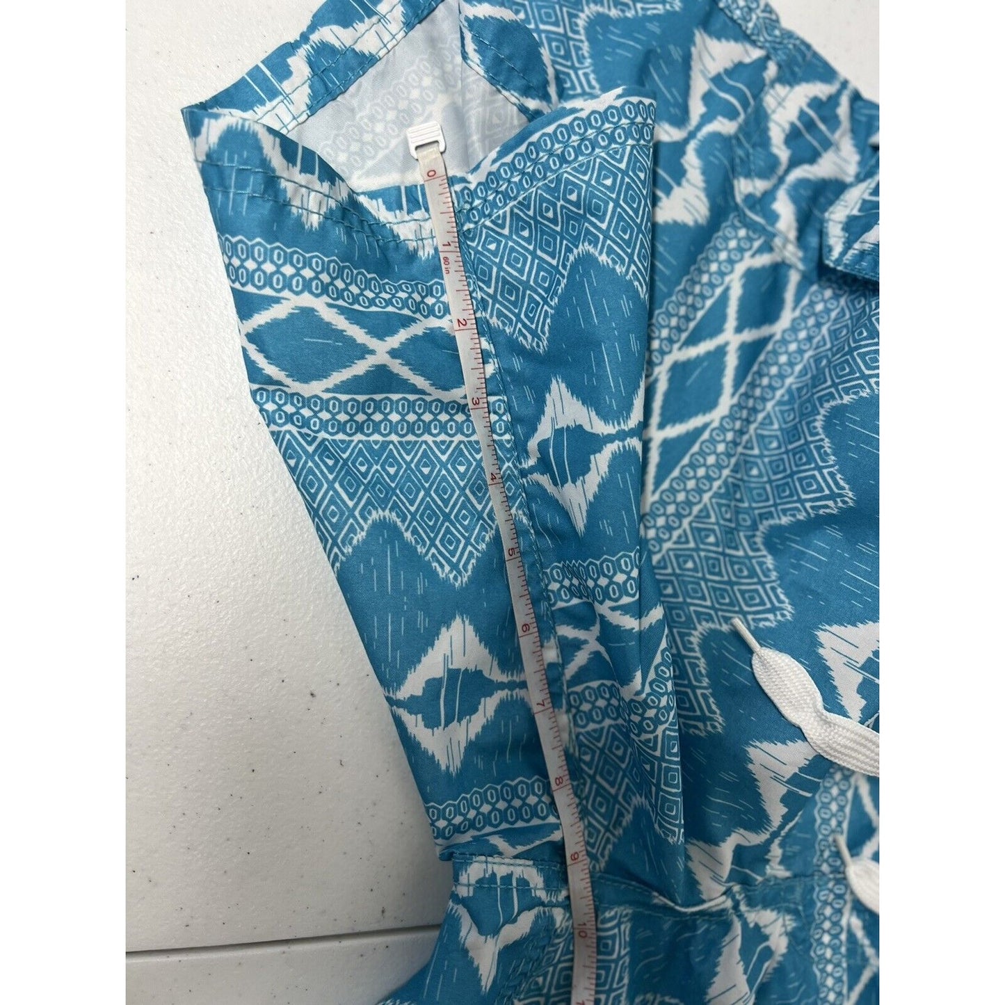 OKAMI SURF Mens Swim Trunks Blue Pockets Beach Casual Surfing Size 8 (32”x 9”)