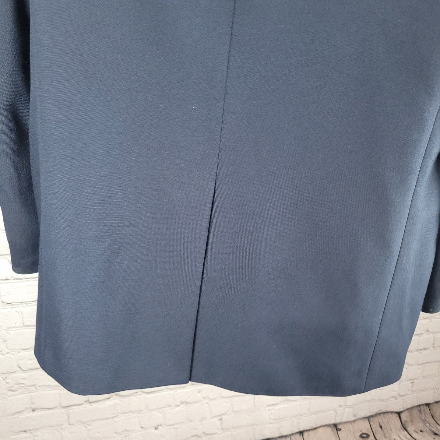 Orvis Navy Gold Button Single Vented Notch Blazer Jacket Size 44L