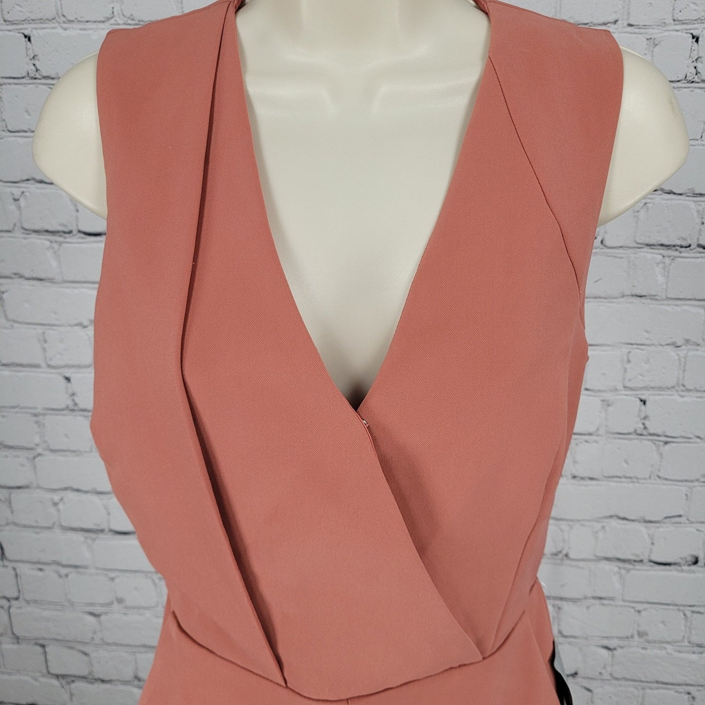NWT Avelyn Rae Nordstrom Old Rose Belted Lined Sleeveless Romper Size Small S