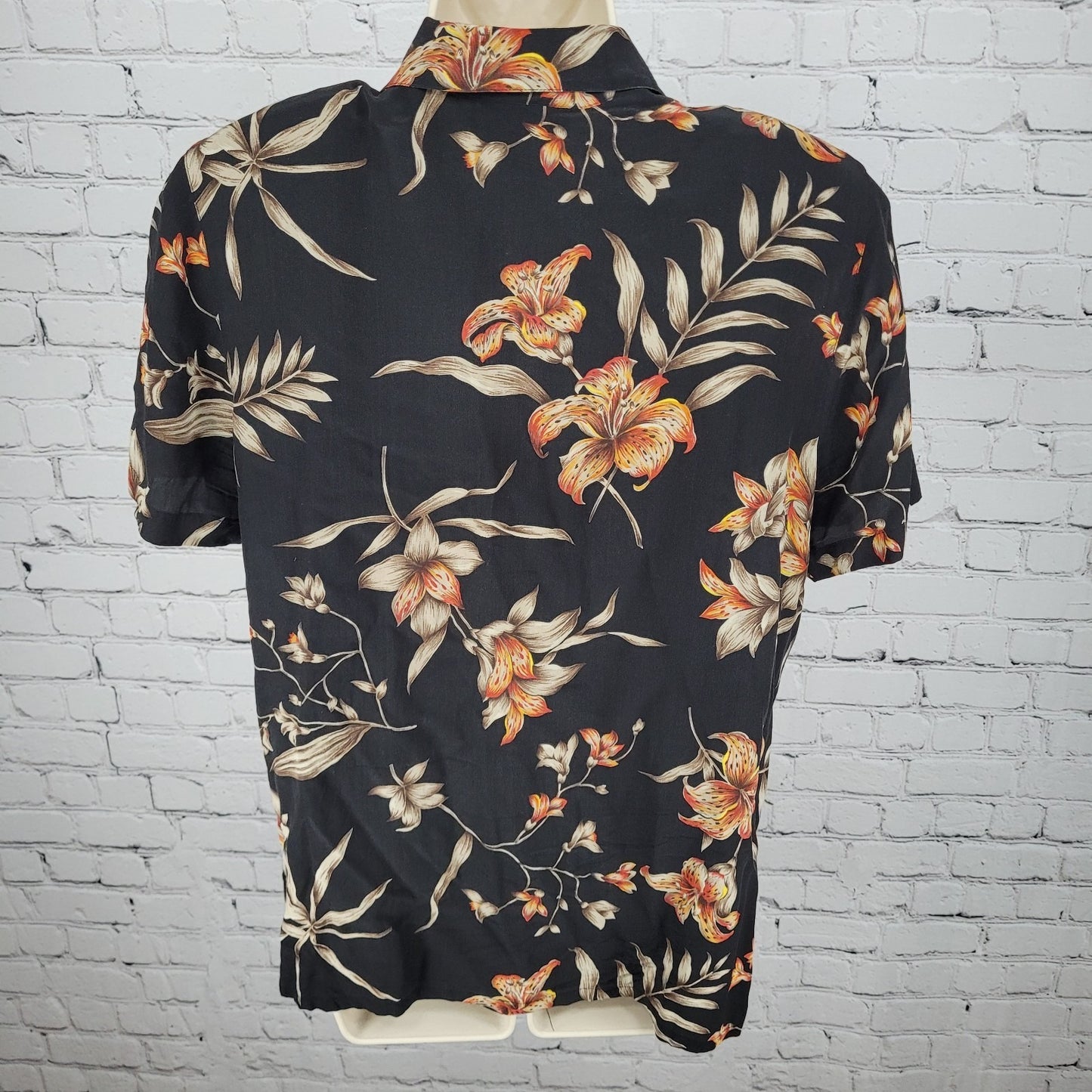 Norton McNaughton Black 100% Silk Tropical Floral Button Up Shirt Size Medium M