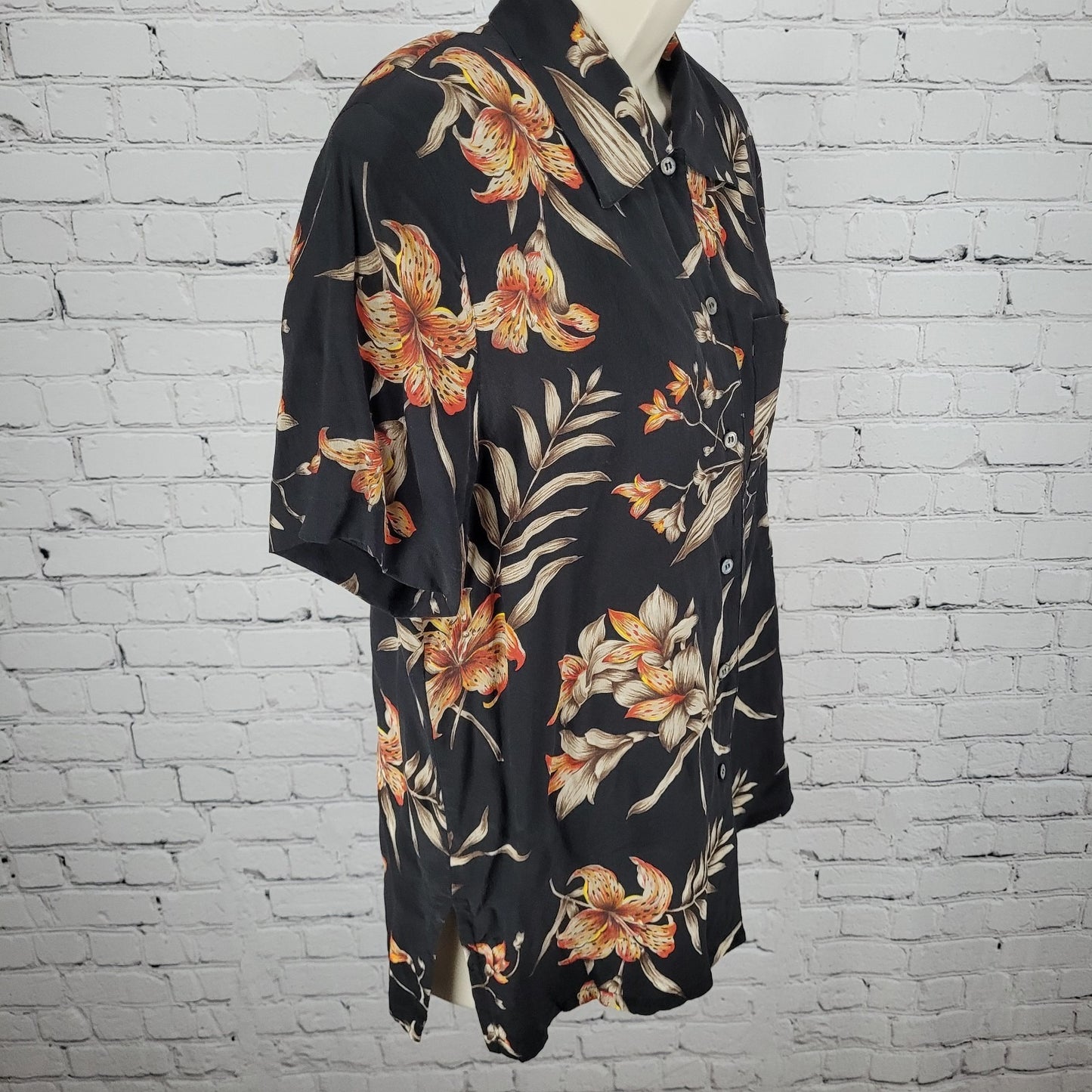 Norton McNaughton Black 100% Silk Tropical Floral Button Up Shirt Size Medium M