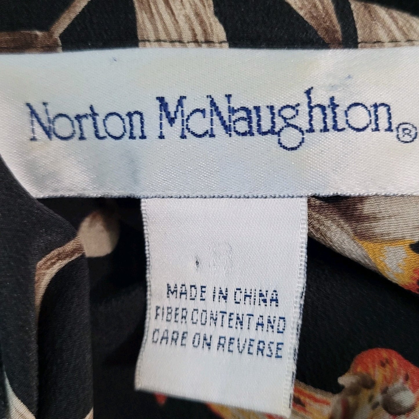 Norton McNaughton Black 100% Silk Tropical Floral Button Up Shirt Size Medium M