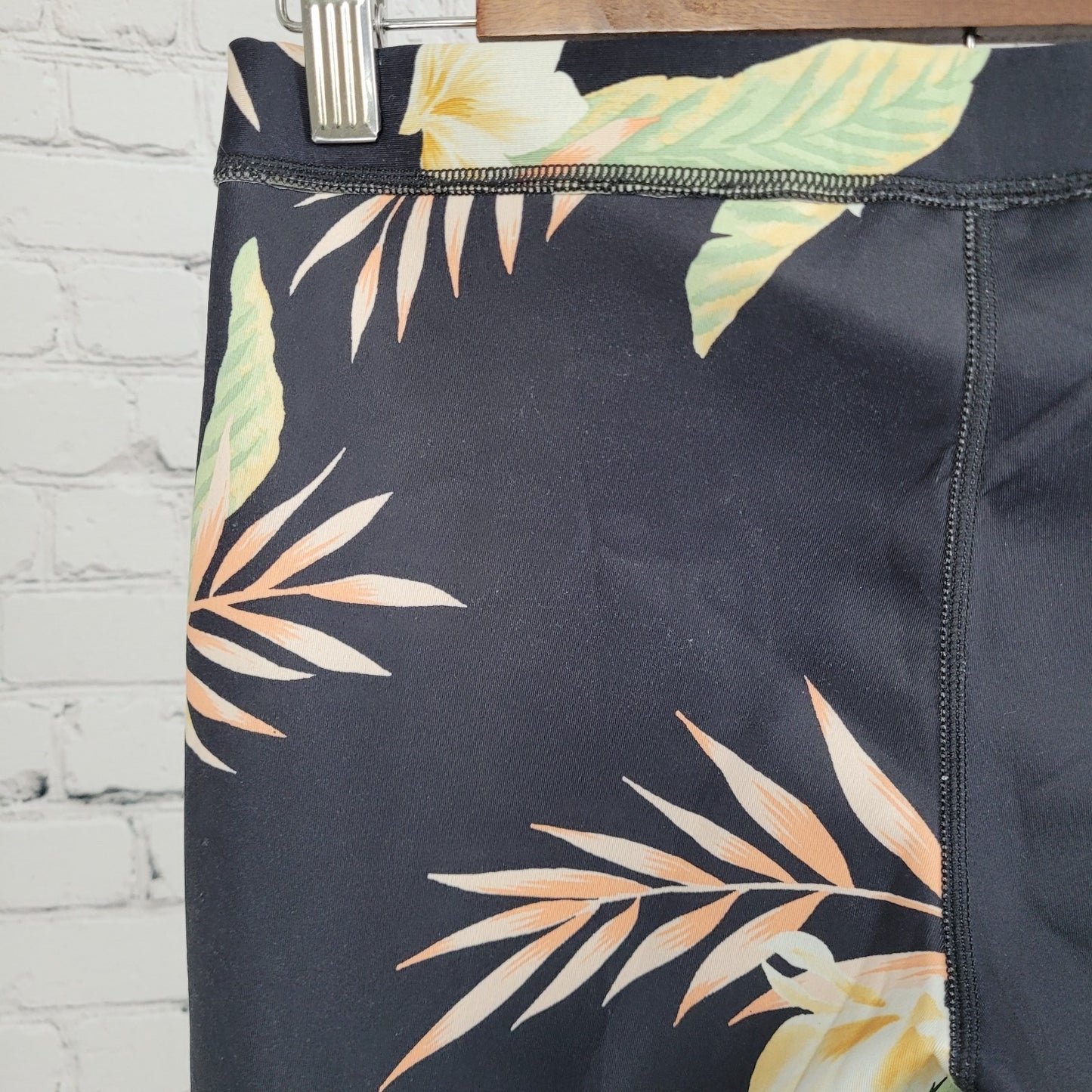 Billabong Black Wetsuit Recyclers Surf Capsule Floral Pants Large L (27x28)