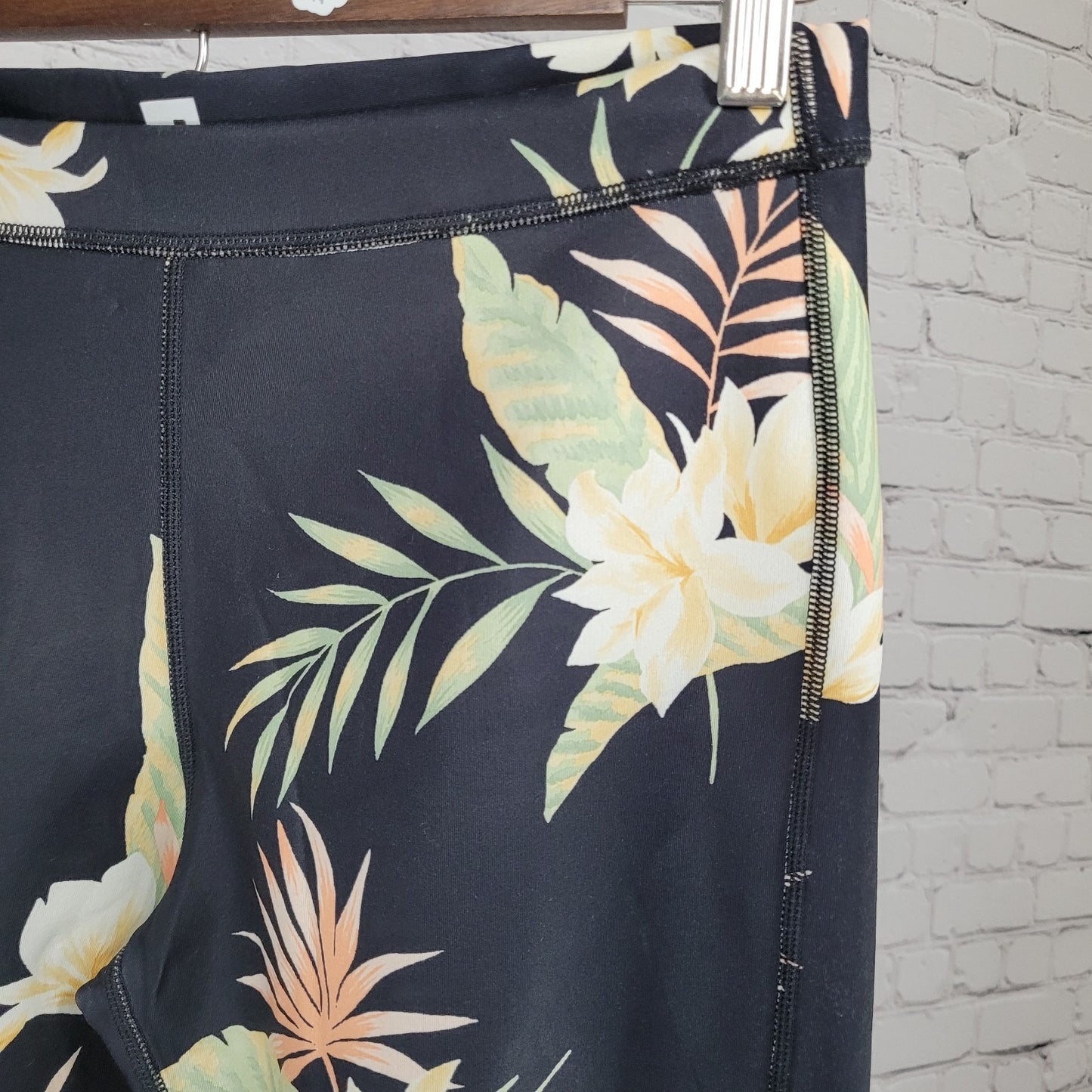 Billabong Black Wetsuit Recyclers Surf Capsule Floral Pants Large L (27x28)