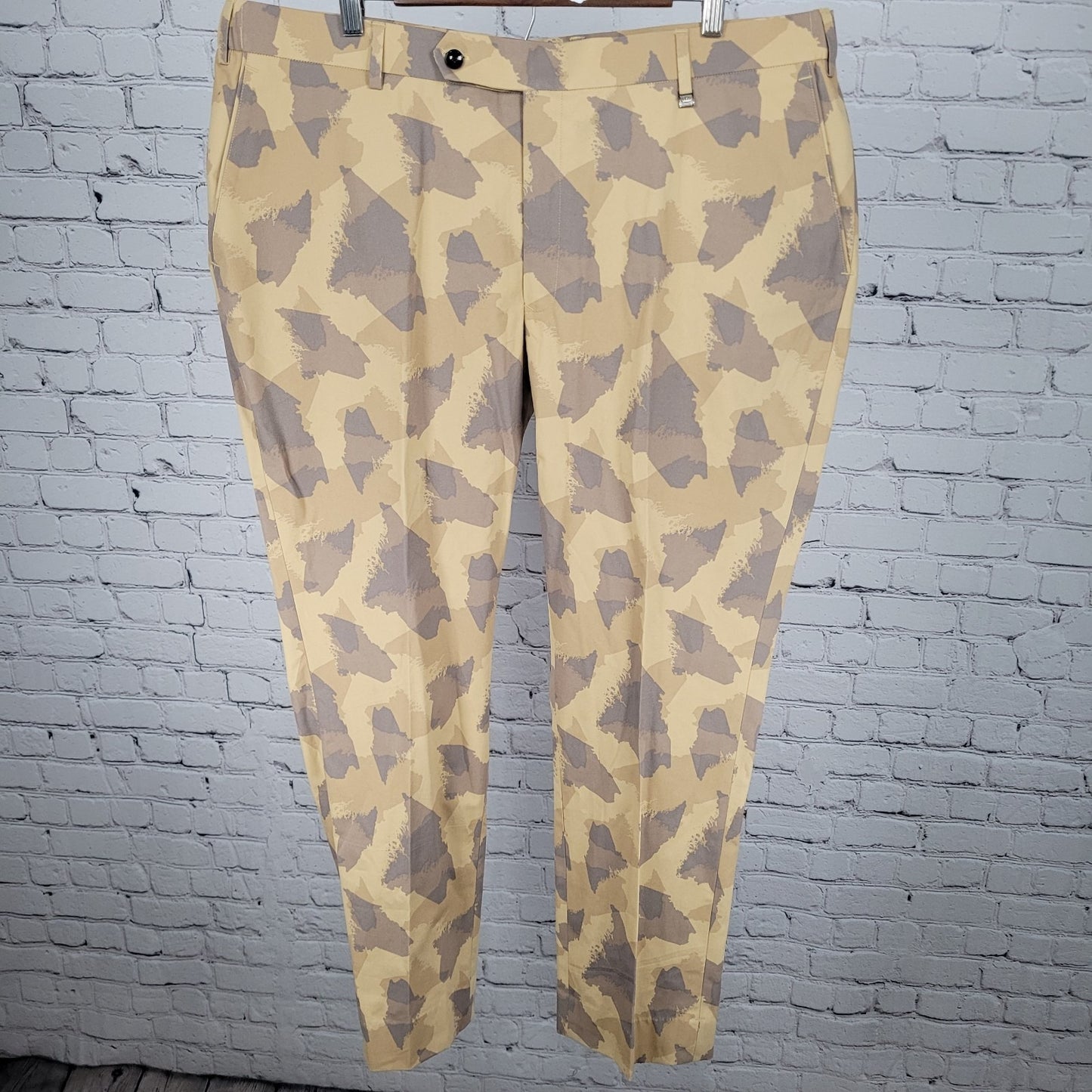 French Crown Tan Camo Double Breasted Vented Blazer Suit Size 48 Pants (40x30)