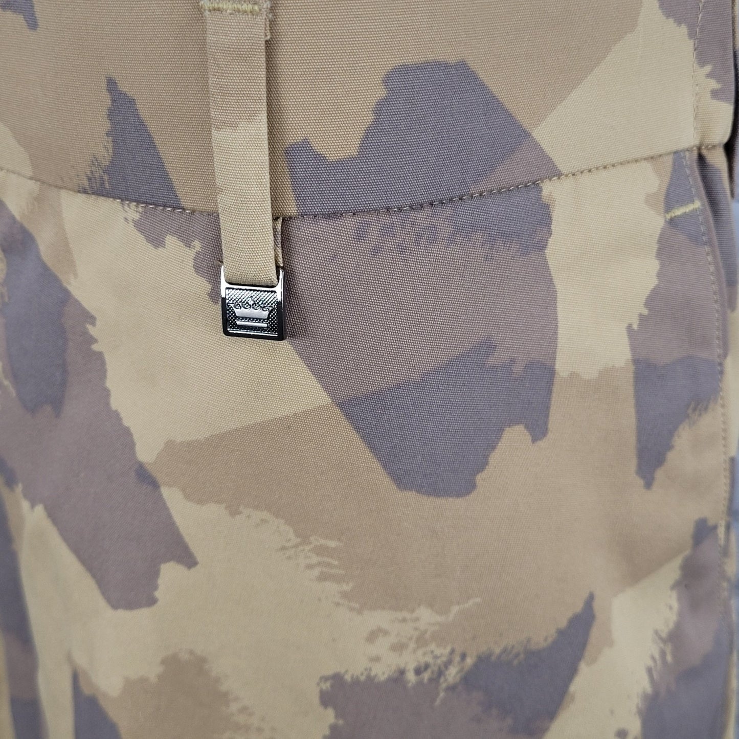 French Crown Tan Camo Double Breasted Vented Blazer Suit Size 48 Pants (40x30)
