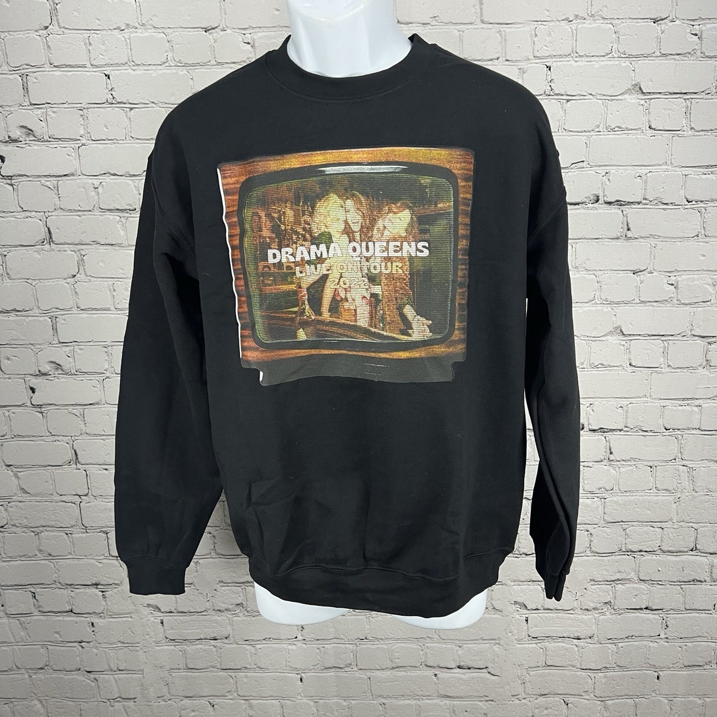 NWT Drama Queens Podcast Black Live on Tour 2022 Tour Merch Sweatshirt Medium M