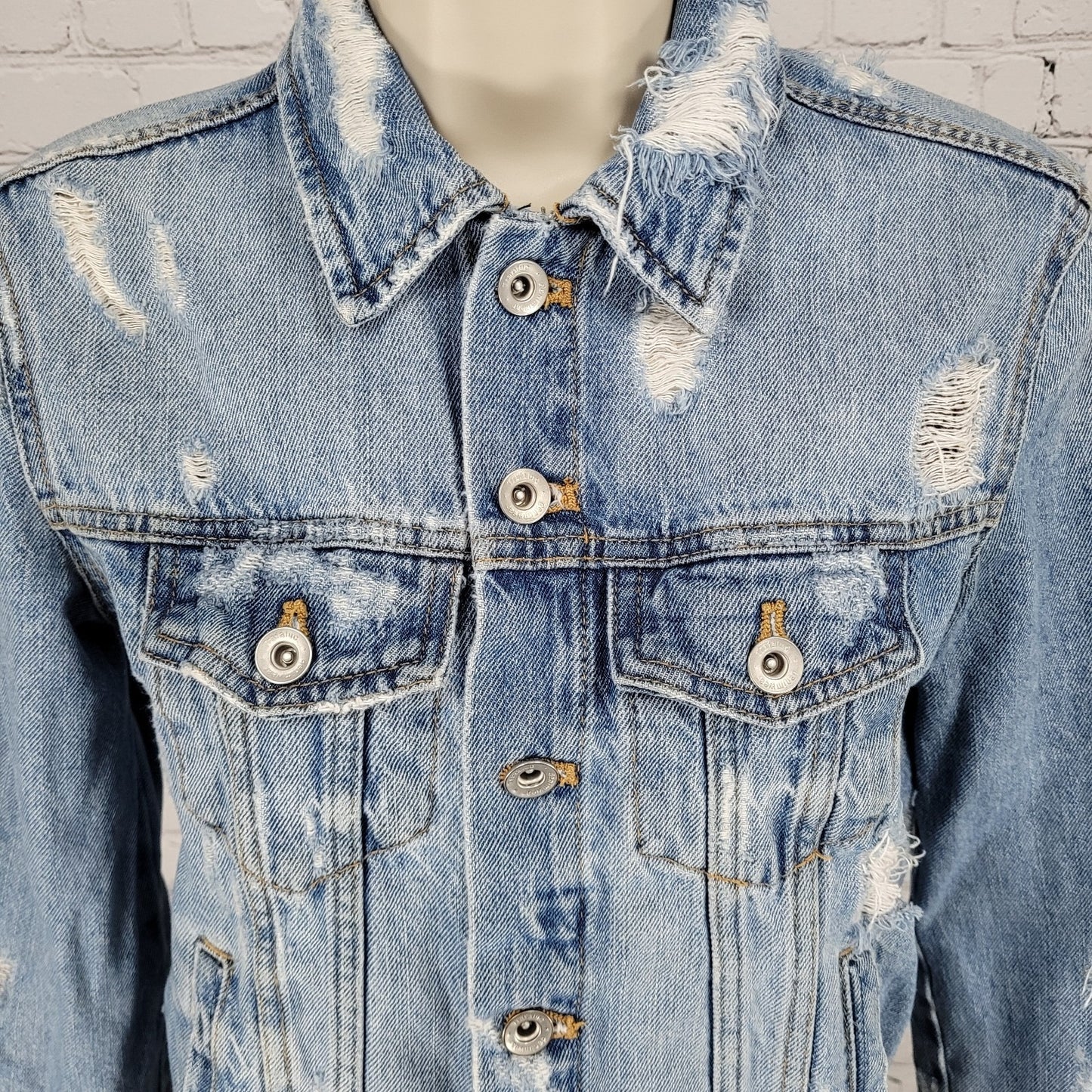 Zara Trafaluc Denimwear Blue Distressed Button Up Jean Denim Jacket Size Small S