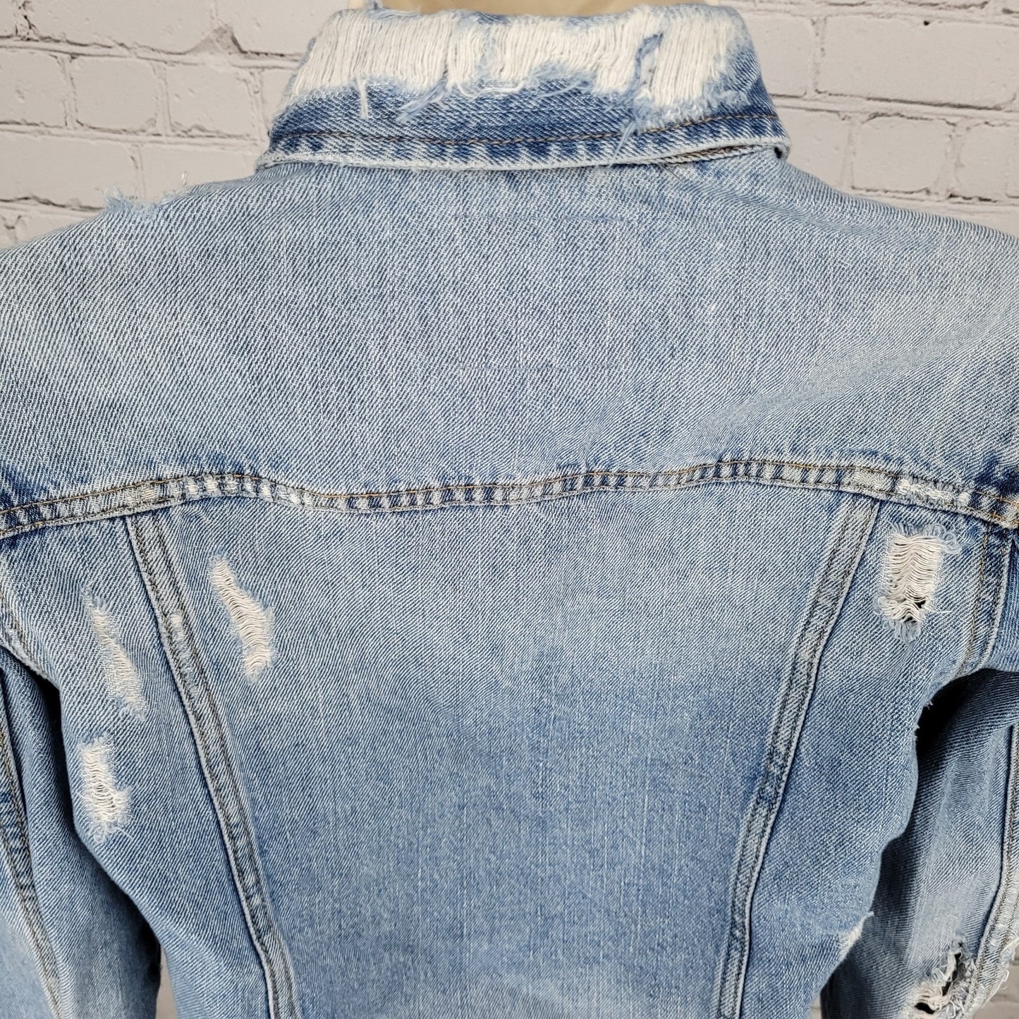 Zara Trafaluc Denimwear Blue Distressed Button Up Jean Denim Jacket Size Small S
