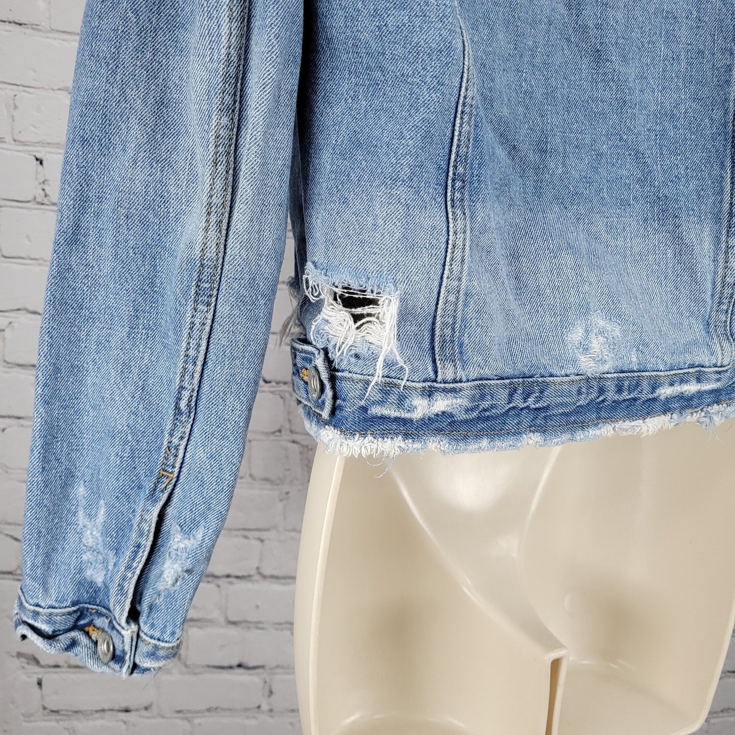 Zara Trafaluc Denimwear Blue Distressed Button Up Jean Denim Jacket Size Small S