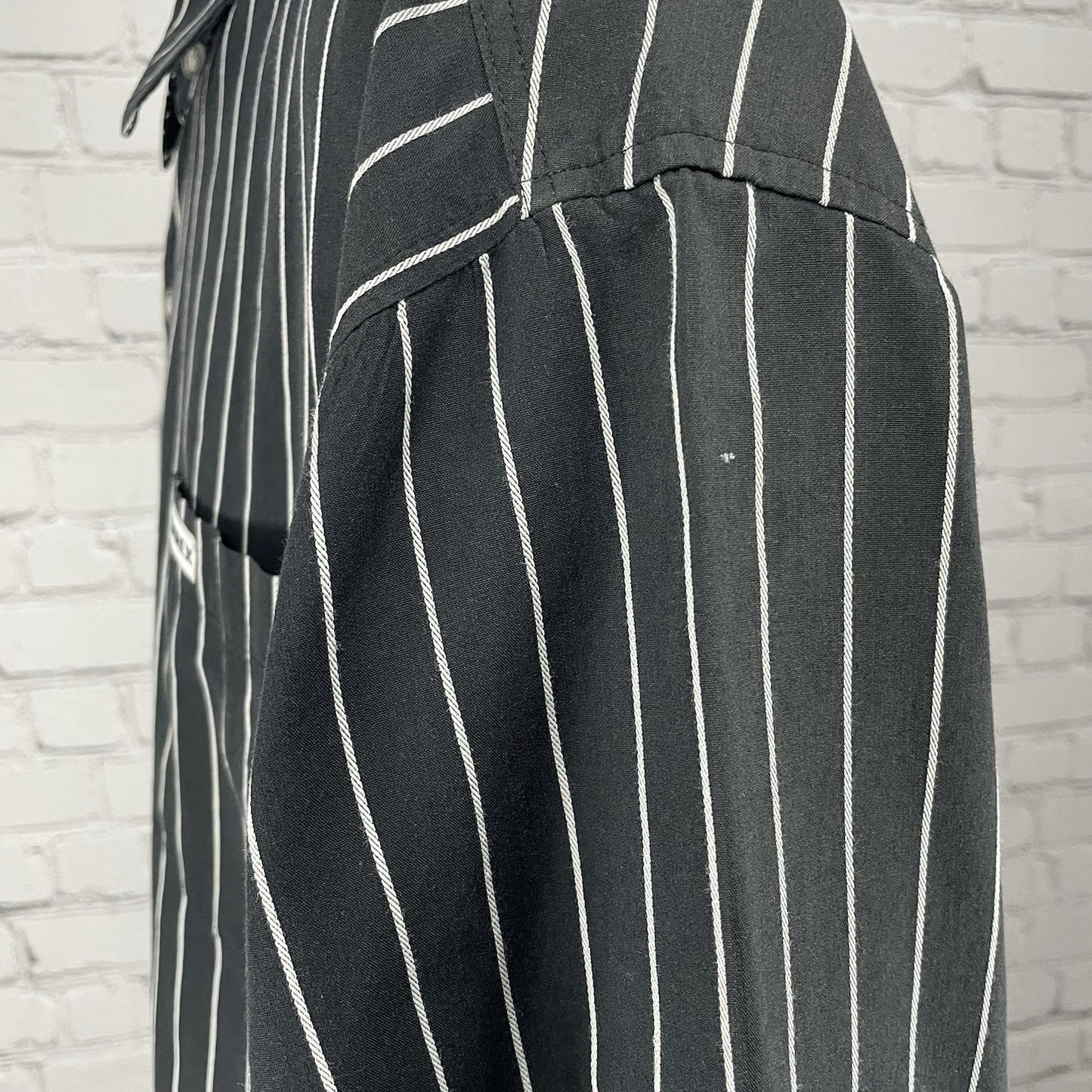 Avirex Black Striped Button Up Lightweight Short Sleeve Shirt Pocket Size XXL