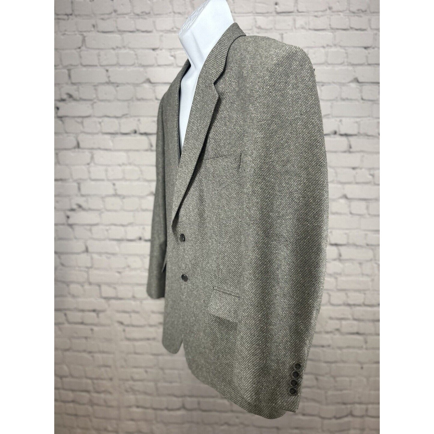 VTG Versini 100% Silk 2 Button Ventless Sport Coat Gray Made In Italy Size 44R