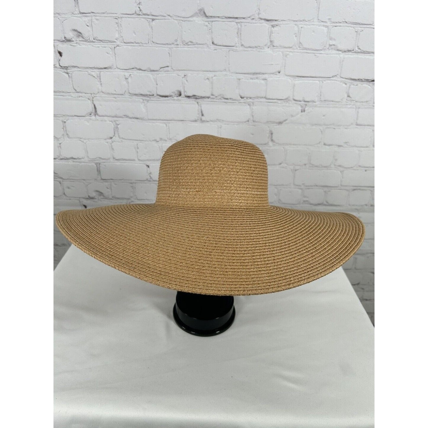 Kate Landry Women's Woven Bendable Wide Brim Tan Straw Sun Hat One Size