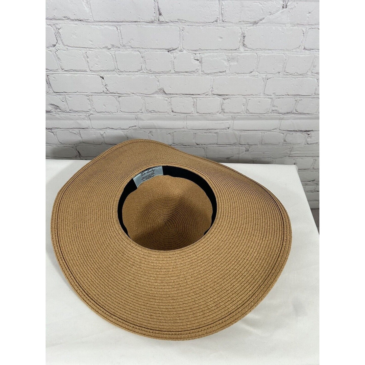 Kate Landry Women's Woven Bendable Wide Brim Tan Straw Sun Hat One Size