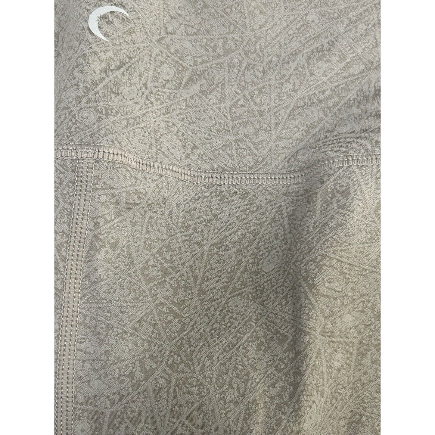 Zyla Active Gray Geometric Cross Cross Tummy Control Leggings Size 6-8 (26X23.5)