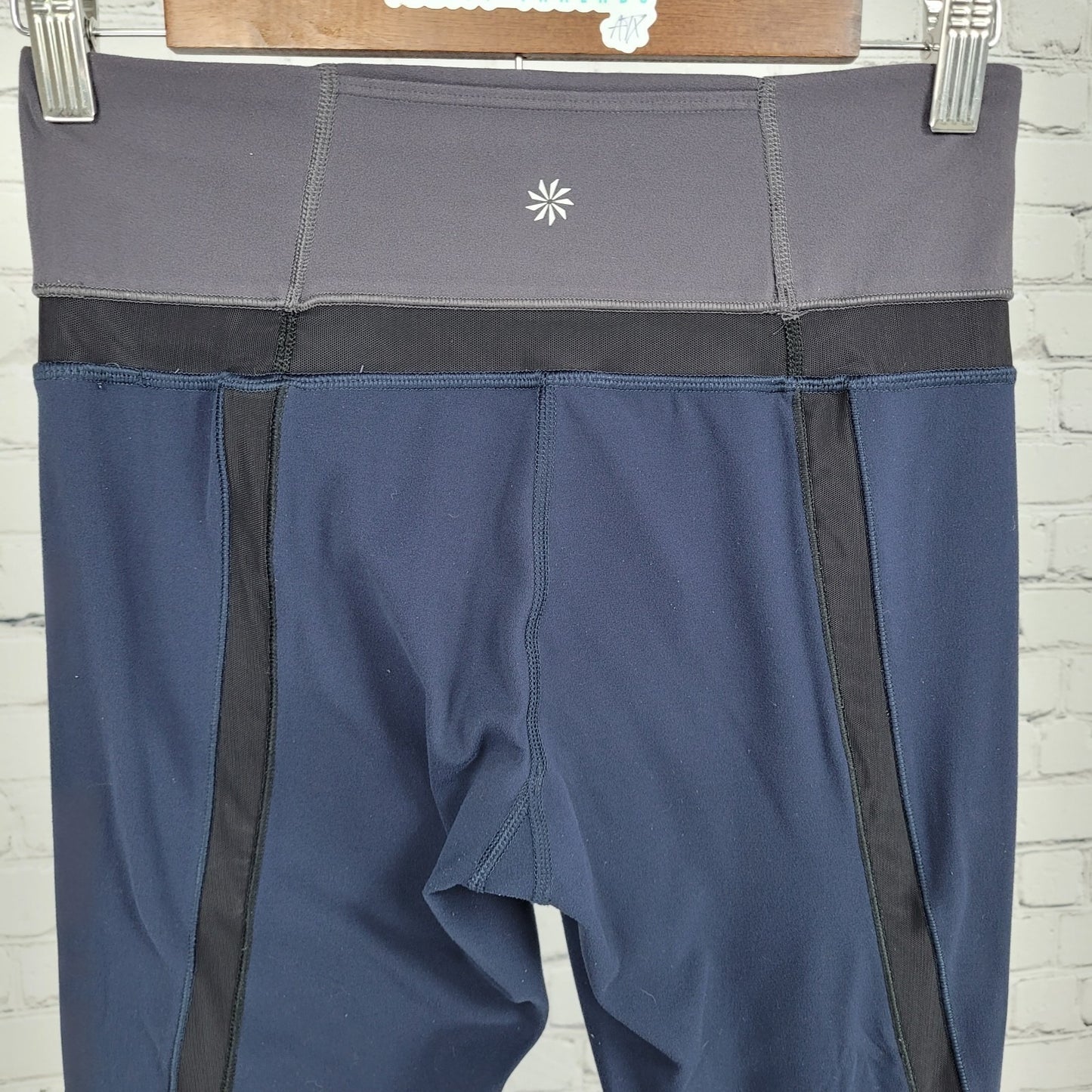 Athleta Blue Mesh Vented Athleisure Yoga Pants Leggings Size Small S (26x25)