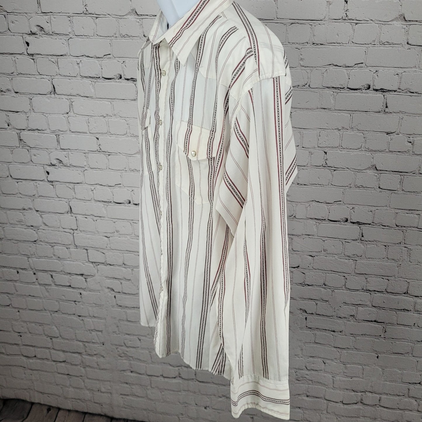 VTG Wrangler White Striped Western Pearl Snap Long Sleeve Lightweight Shirt XL