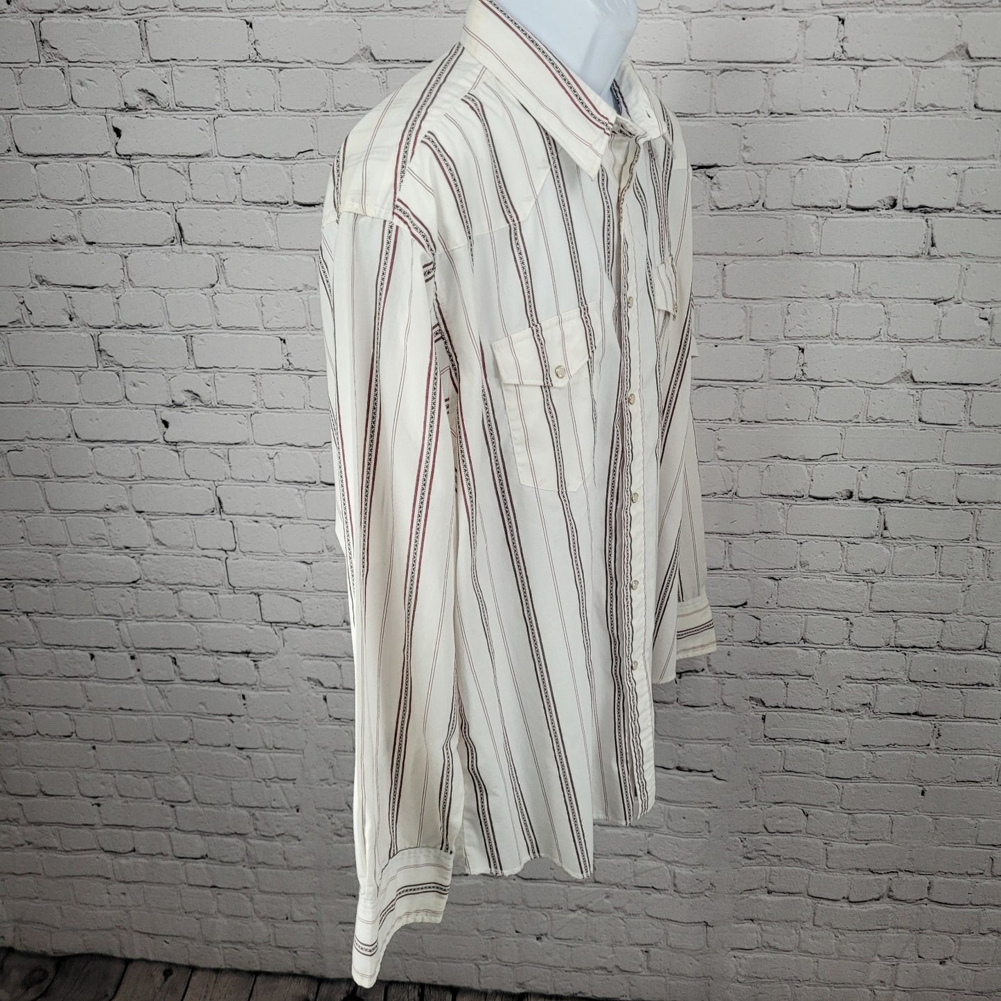 VTG Wrangler White Striped Western Pearl Snap Long Sleeve Lightweight Shirt XL