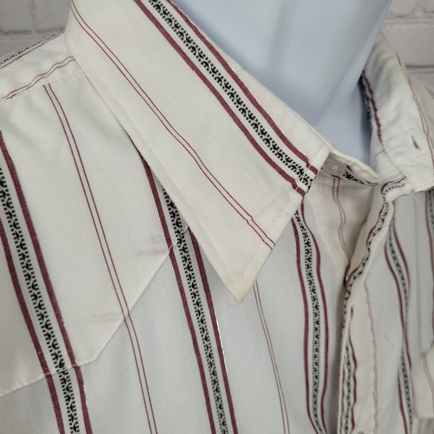 VTG Wrangler White Striped Western Pearl Snap Long Sleeve Lightweight Shirt XL