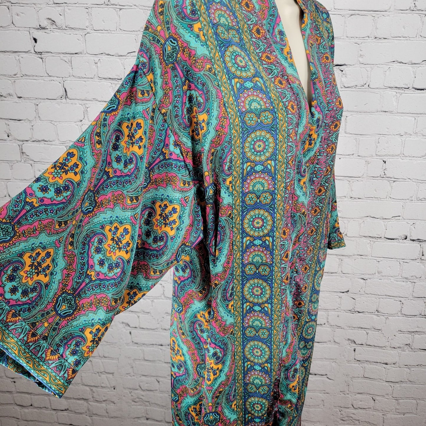 NWT LARA Ethnics Multicolor Floral Saska Oyster Blue Long Kimono Robe Size TU
