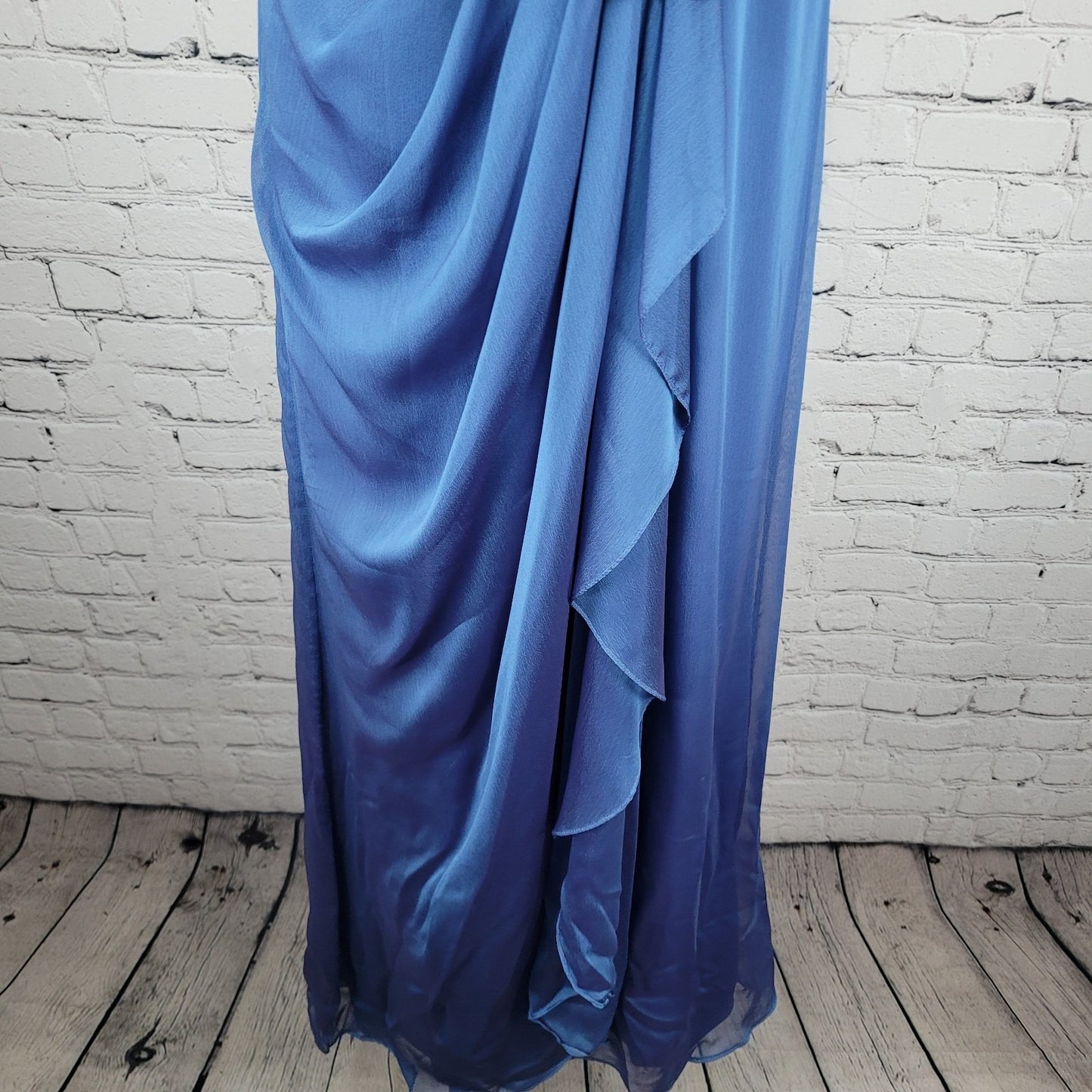 Adrianna Papell Ocassions Blue Purple Sheen Chiffon Heart Broach Dress Size 4