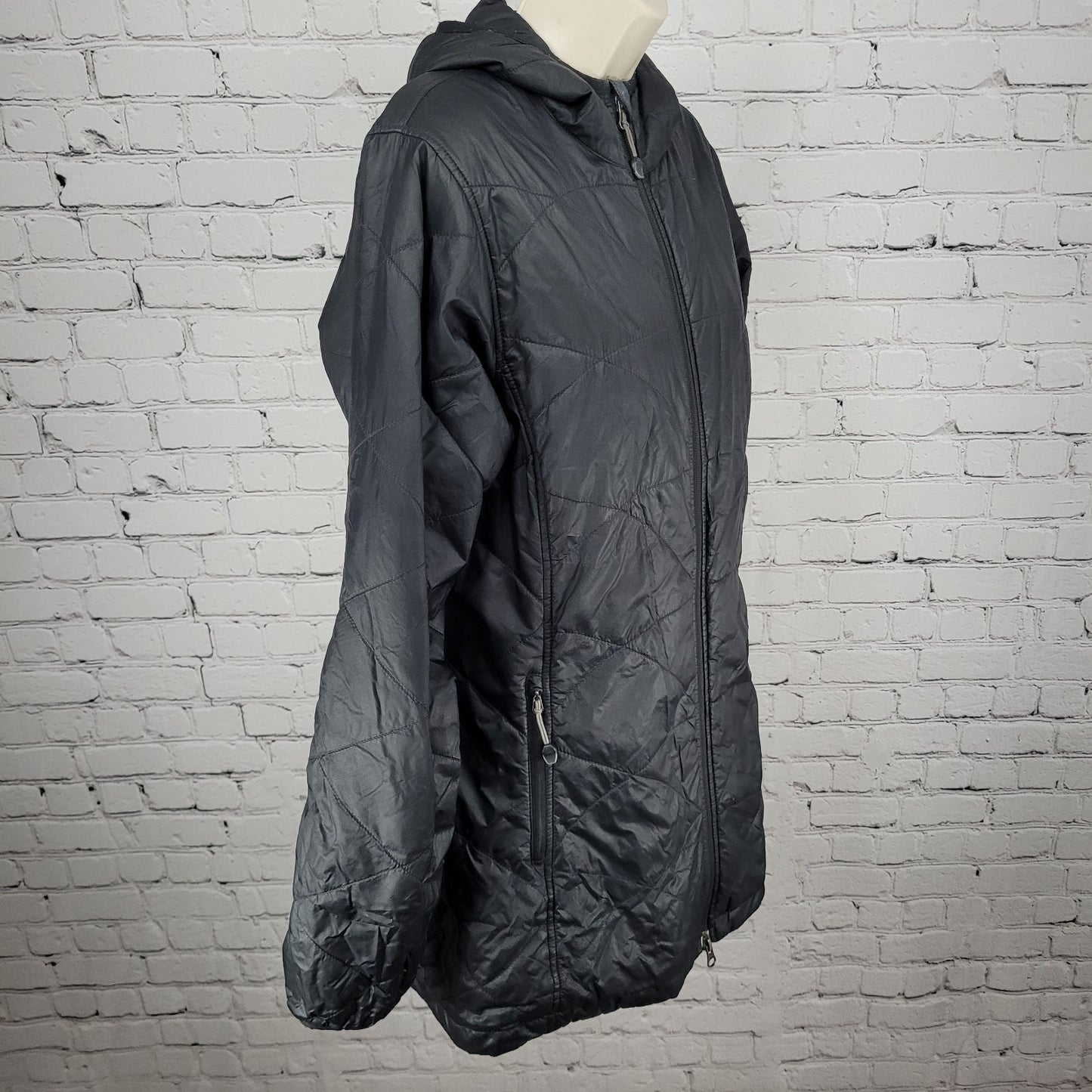 L.L. Bean Black Primaloft Packable Lightweight Insulated Hooded Zip Jacket Large