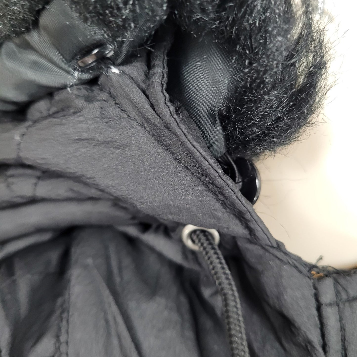 Urban Outfitters Black Hooded Removable Fur Insulated Lightweight Jacket Size XS